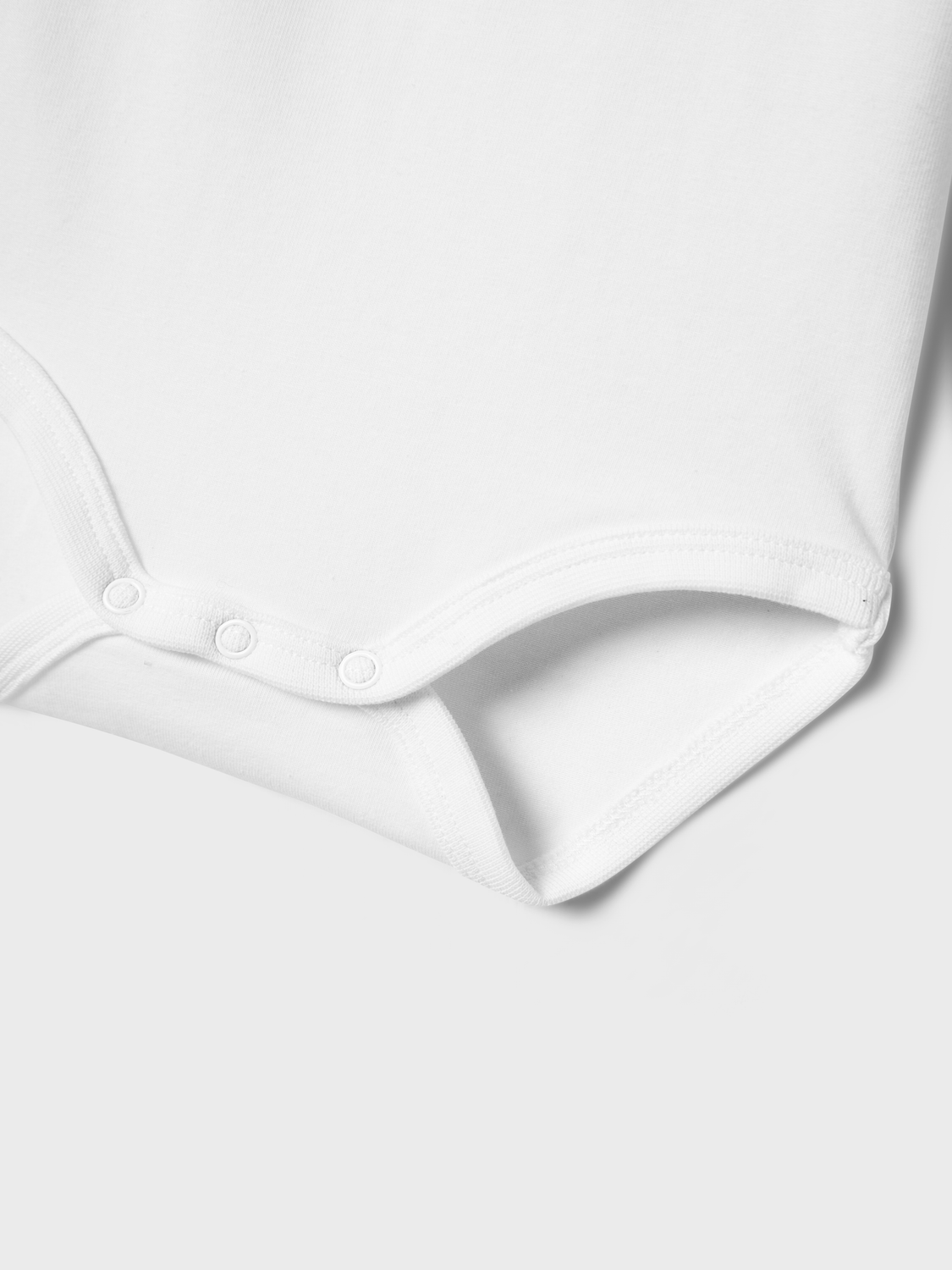 model_shot-front_full